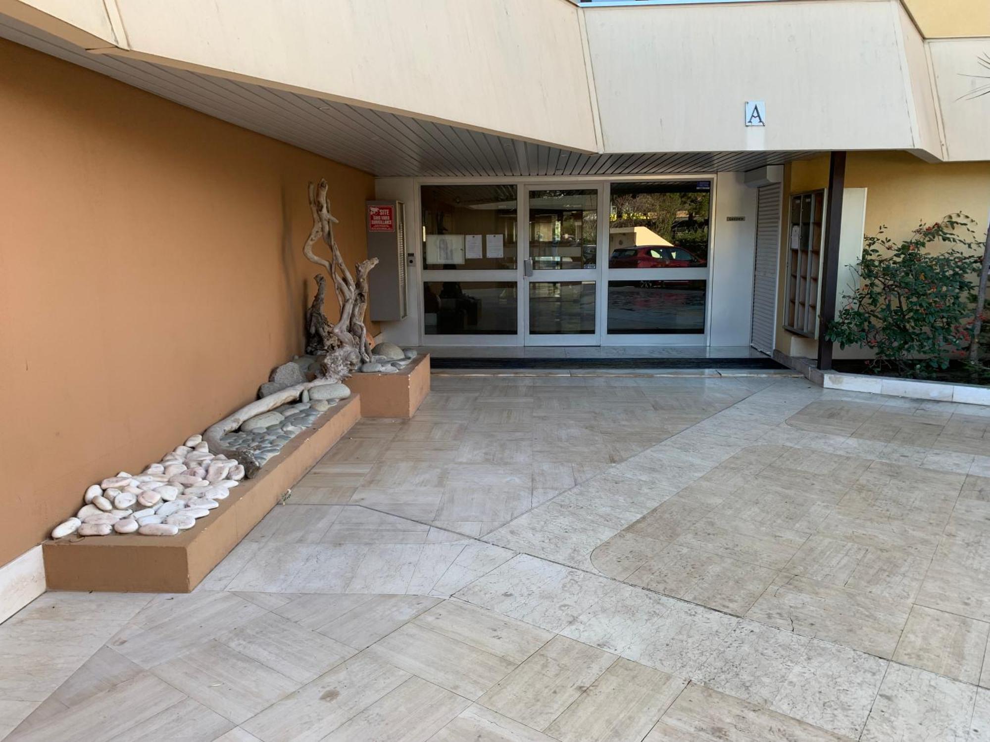 Merazur Frejus Exterior photo